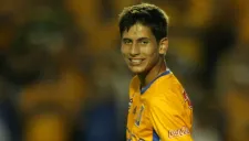 Jürgen Damm durante un partido con Tigres