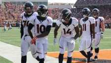 Emmanuel Sanders celebra una anotación en el partido contra Cincinnati