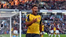Alex Oxlade-Chamberlain celebra el gol de último minuto
