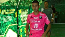 Elías Hernández previo a un partido con León en el A2016