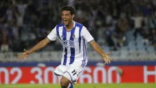 Carlos Vela celebra su gol contra el Betis en la Jornada 7 de La Liga