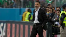 El técnico del Tri durante el encuentro frente a Nueva Zelanda