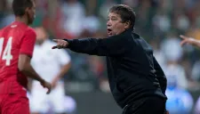 Bolillo Gómez en un partido con Panamá