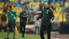 Ricardo La Volpe durante un partido de América
