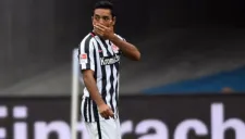 Marco Fabián se lamenta en juego de Eintracht