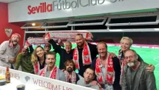 Actores de 'Game of Thrones', en uno de los palcos de Sevilla