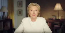 Clinton durante su último spot