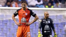 Omar González, durante partido de Pachuca
