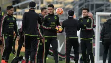 Los jugadores de México entrenan en el Mapfre Stadium