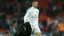 Wayne Rooney previo a un partido de la selección inglesa