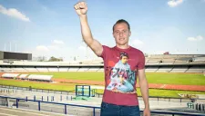 Abraham González posando para la lente de RÉCORD