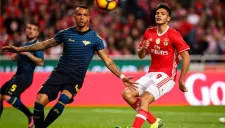 Jiménez disputa el partido del Benfica contra el Moreirense