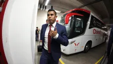 Momento en que los jugadores de Chivas llegan al estadio