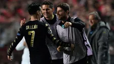 Los jugadores de Napoli festejan un gol contra Benfica