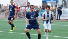 Torrado controla el balón en juego de Indy Eleven