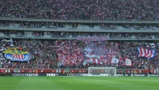 Gente en las tribunas del estadio Chivas