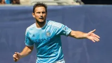 Lampard reclama durante un juego con el New York City