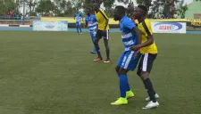 Jugador acusado de brujería es marcado por un rival