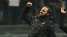 Higuaín festeja un triunfo del Milan