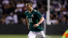 Lozano, durante un duelo con la Selección Mexicana