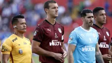 Gallos y Rayados, durante el protocolo inicial de Liga MX