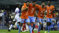 Henry Martín, Edson Alvarez, Oribe y Renato festejan anotación