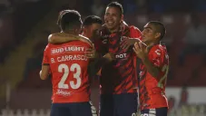 Jugadores del Veracruz celebran gol en la Copa MX