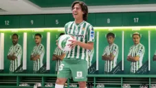 Lainez durante su presentación con el Betis