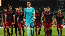 Jugadores de las Chivas tras la derrota ante Santos