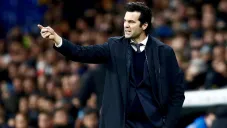 Solari da indicaciones en un duelo del Real Madrid