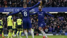 Higuaín festeja uno de sus goles frente al Huddersfield Town