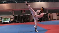 Juan Diego García realiza una demostración