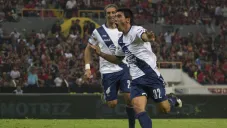 Matias Alustiza festeja anotación del triunfo de Puebla