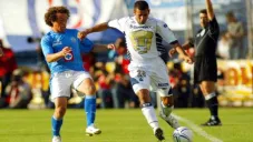 Torrado y Salinas luchan por el balón