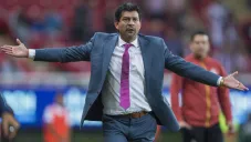 Saturnino Cardozo reclama una decisión al silbante