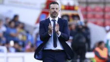 Rafa Puente dirigiendo un partido de Querétaro