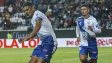 Franco Jara festeja un gol con el Pachuca