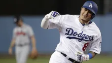 Manny Machado en festejo durante un encuentro con Los Ángeles Dodgers