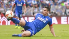 Marcone se barre para quedarse con el balón