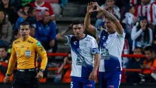 José Ulloa festeja gol contra Chivas