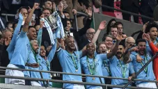 Manchester City levantando la Copa