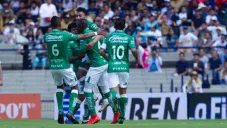 León festeja gol contra Pumas