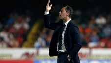 Caixinha se lamenta en un juego del Cruz Azul