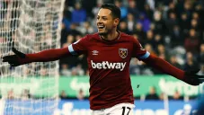 Javier Hernández festeja gol con el West Ham