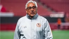 Leo Cuéllar durante un partido del América femenil