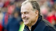 Bielsa en partido con el Leeds United