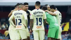 Los jugadores del América, reunidos durante el juego contra Puebla