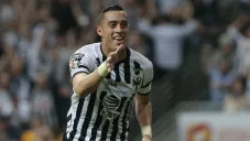 Rogelio Funes Mori festeja su gol contra Tigres