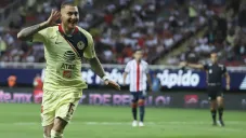 Nico celebra su anotación con las Águilas