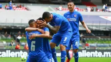 Cruz Azul celebra una anotación ante Pachuca